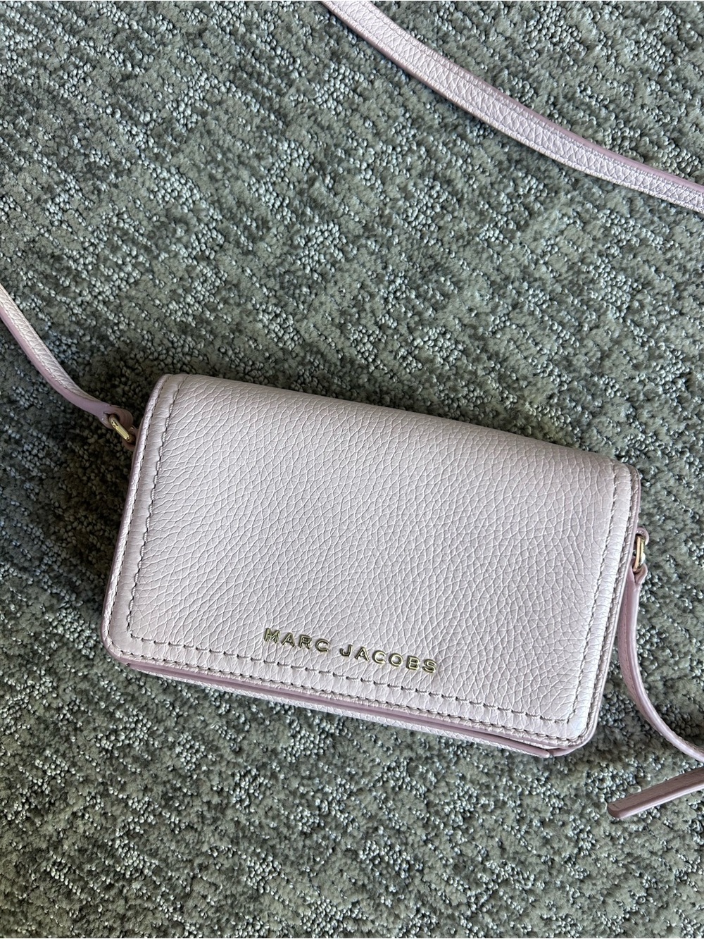 Marc Jacobs Light Pink Pebbled Leather Crossbody Wallet